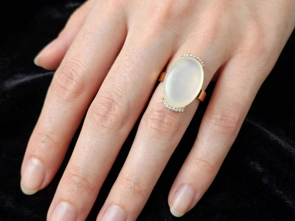Aurelia Halo Ring