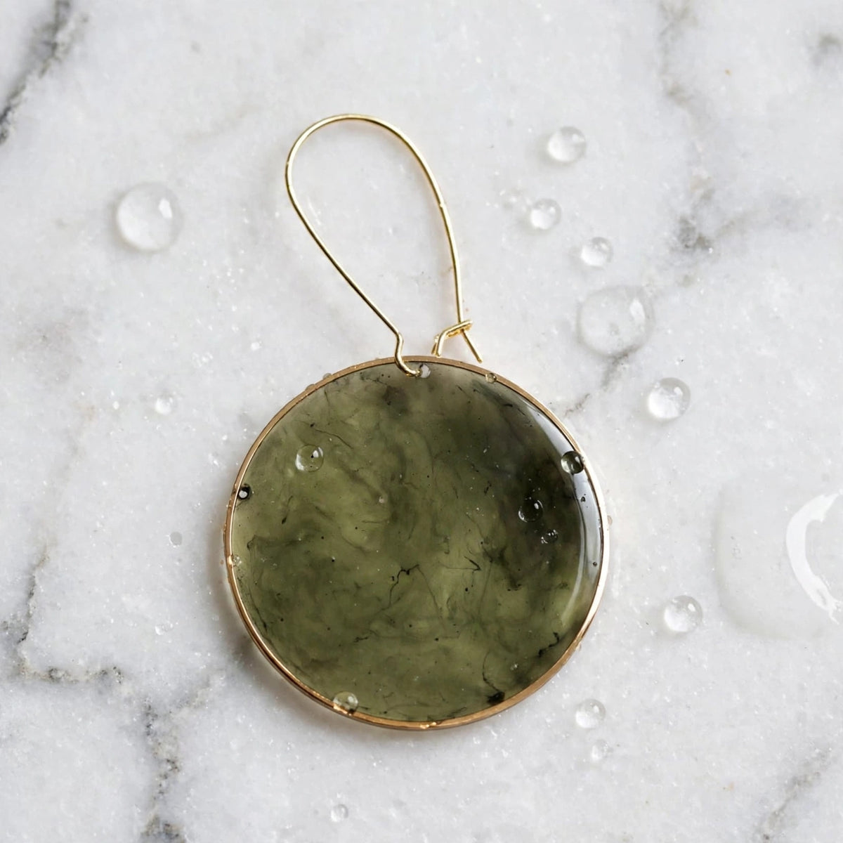 Resin green drop circle earrings