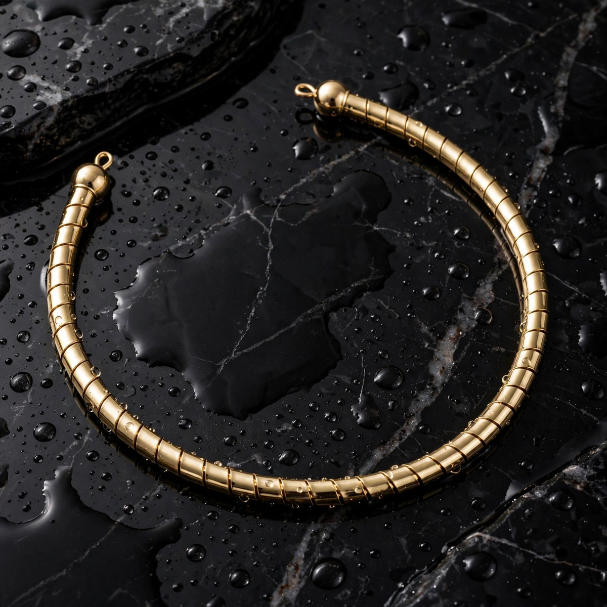 Golden coil collar necklace