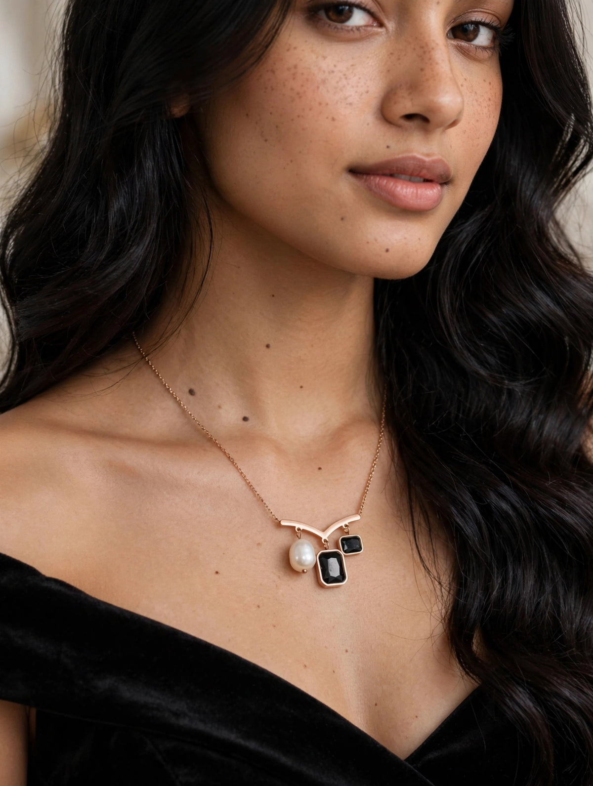 Black Diamond pearl korean Necklace
