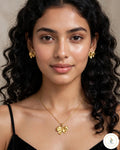 The Bow pendant set